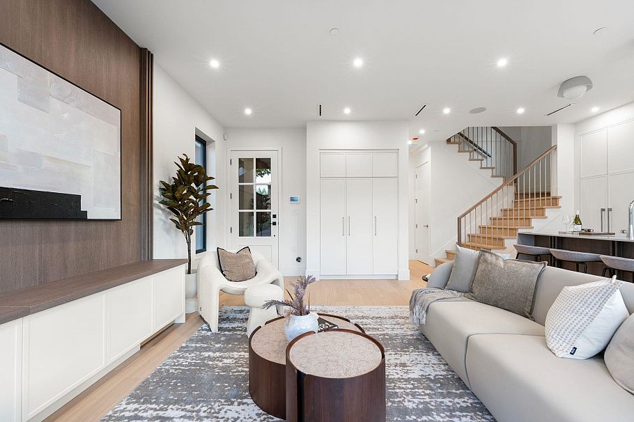 2 2735 Eton Street Vancouver, BC - 13