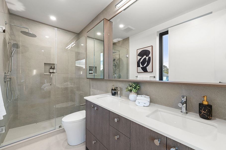 2 2735 Eton Street Vancouver, BC - 24
