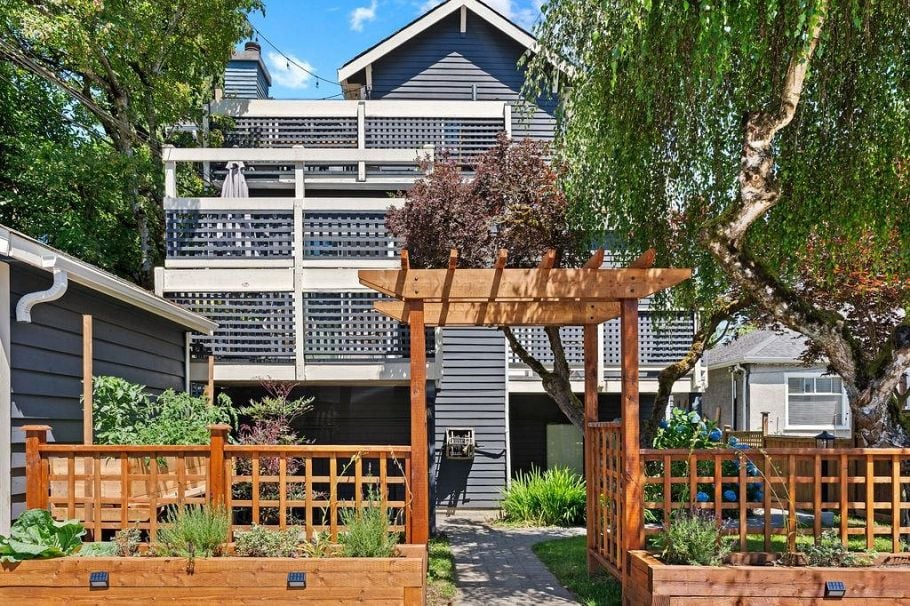 218 W 15th Avenue Vancouver, BC - 34