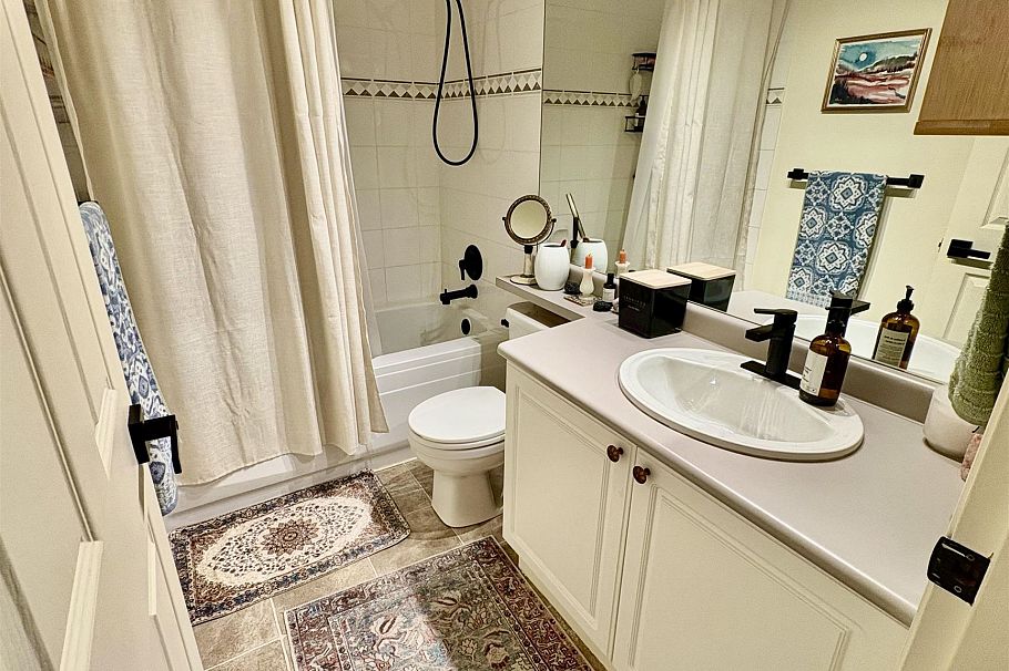 315 630 Roche Point Drive North Vancouver, BC - 23