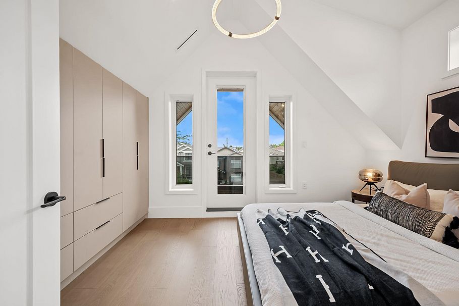 1- 2547 E 2nd Avenue Vancouver, BC - 29