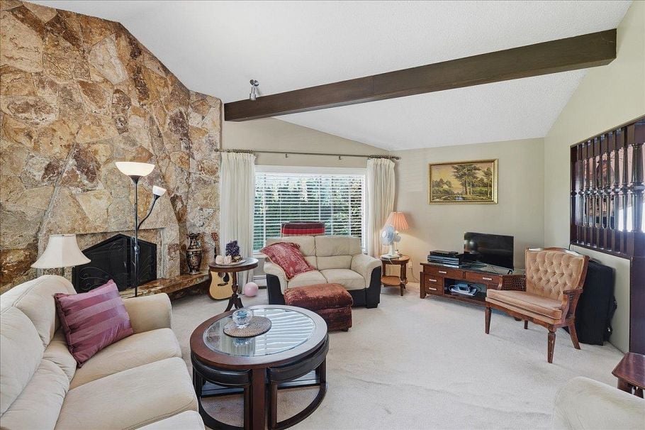 2095 E 31st Avenue Vancouver, BC - 5