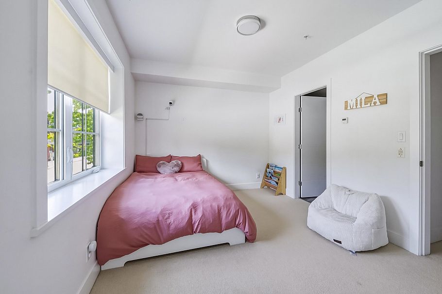 14 1133 Ridgewood Drive North Vancouver, BC - 21