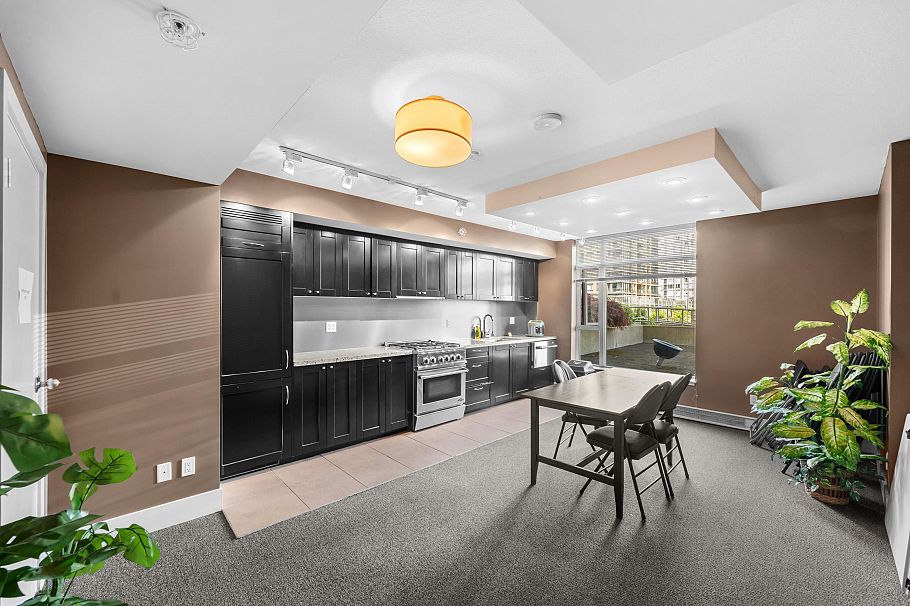 303 1133 Homer Street Vancouver, BC - 36