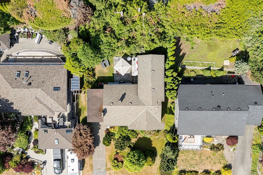 674 Blueridge Avenue North Vancouver, BC - 4