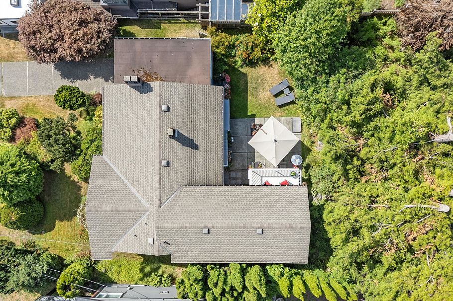 674 Blueridge Avenue North Vancouver, BC - 5