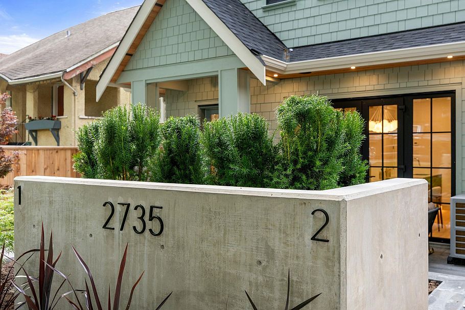 2 2735 Eton Street Vancouver, BC - 40
