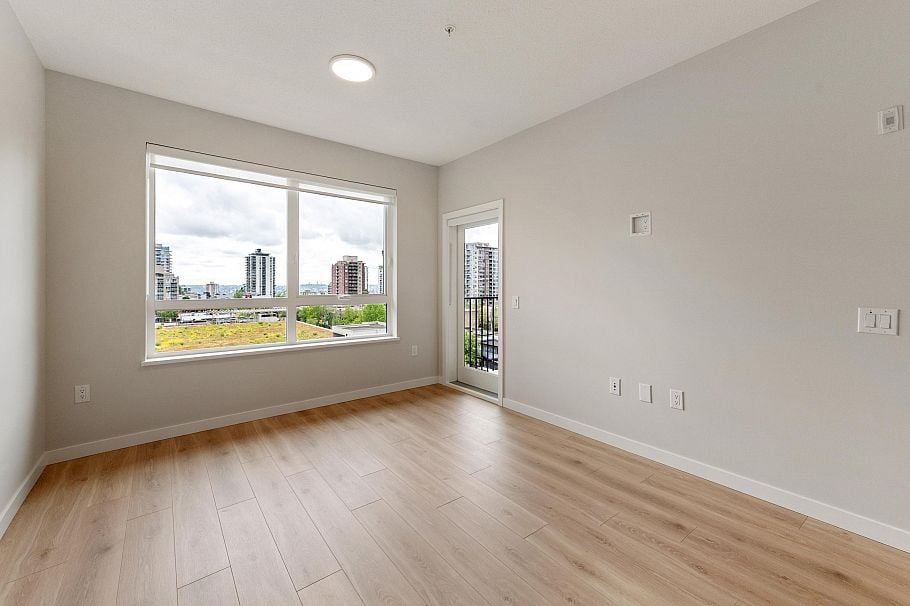 602 110 E 17th Street North Vancouver, BC - 4