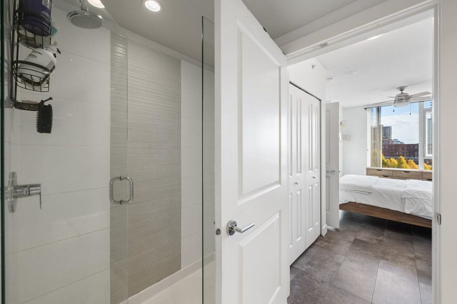 601 3281 E Kent Avenue North Vancouver, BC - 22