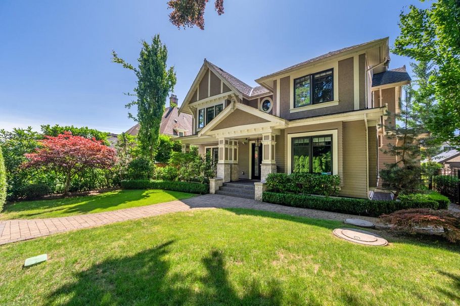 1168 W 37th Avenue Vancouver, BC - 34