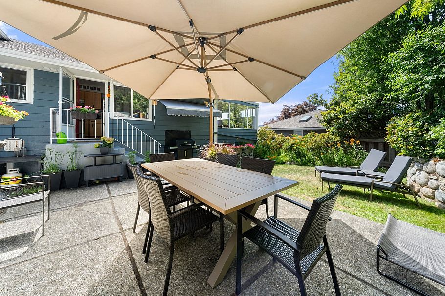 674 Blueridge Avenue North Vancouver, BC - 29