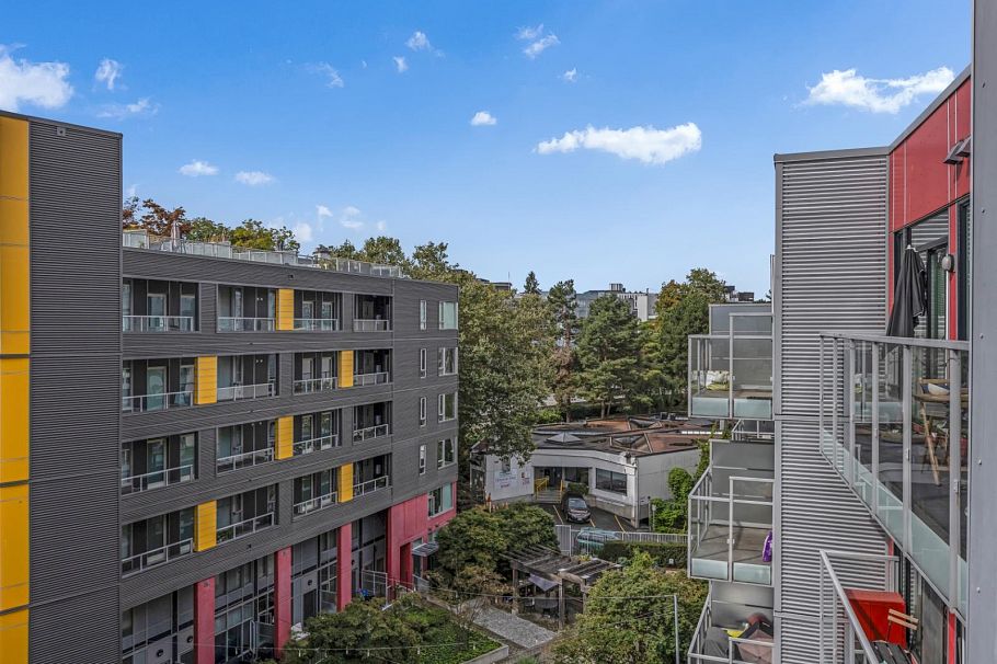 721 384 E 1st Avenue Vancouver, BC - 9