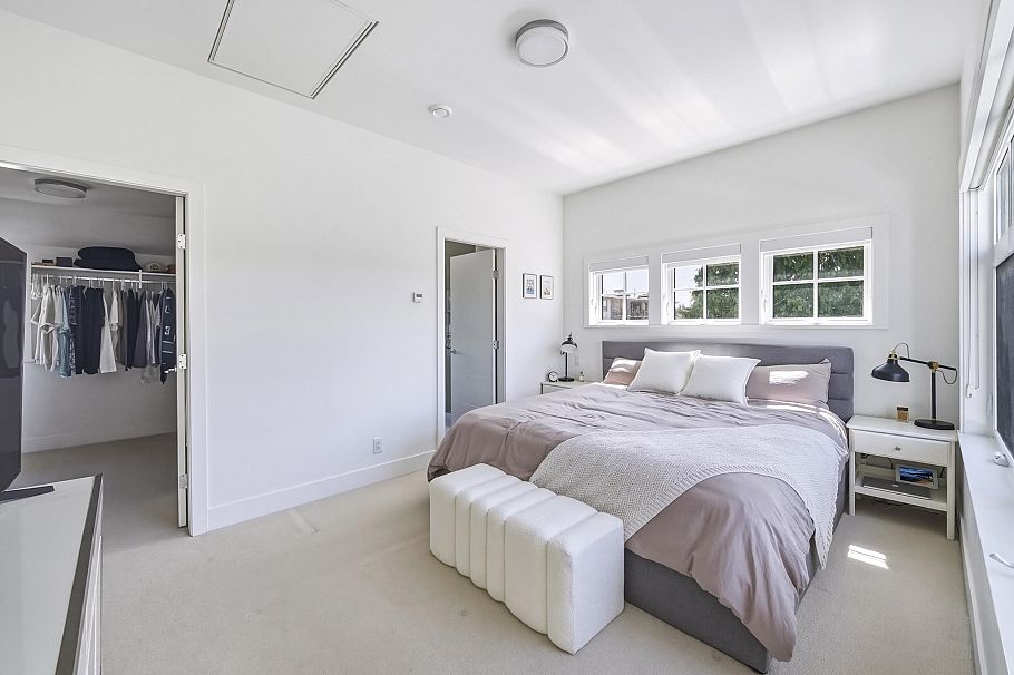 14 1133 Ridgewood Drive North Vancouver, BC - 12