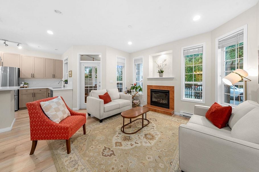 1263 W 16th Street North Vancouver, BC - 6