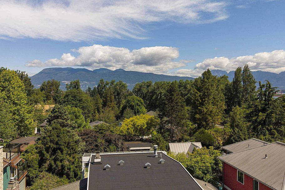 4355 W 3rd Avenue Vancouver, BC - 34