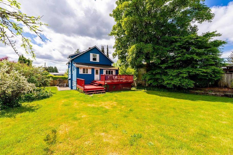 264 W Queens Road North Vancouver, BC - 20