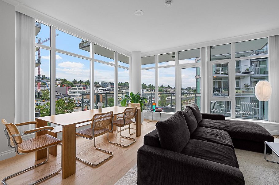 609 185 Victory Ship Way North Vancouver, BC - 14