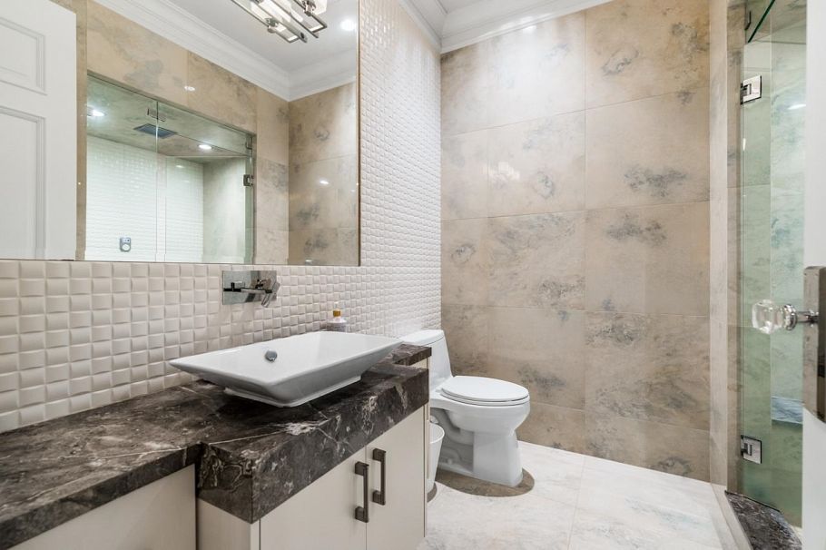 1168 W 37th Avenue Vancouver, BC - 30