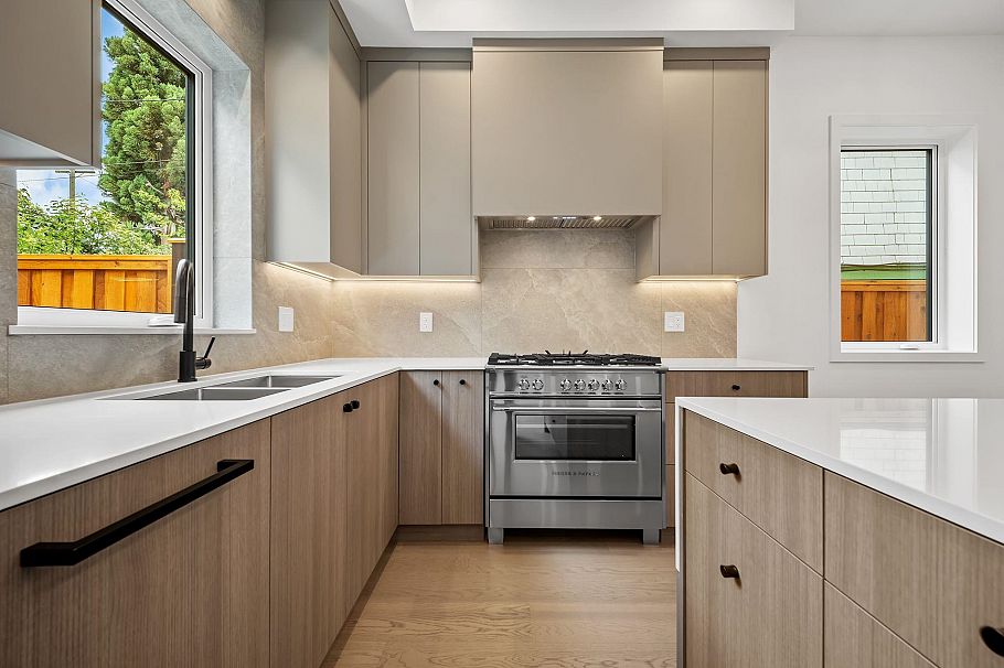 2- 2547 E 2nd Avenue Vancouver, BC - 13