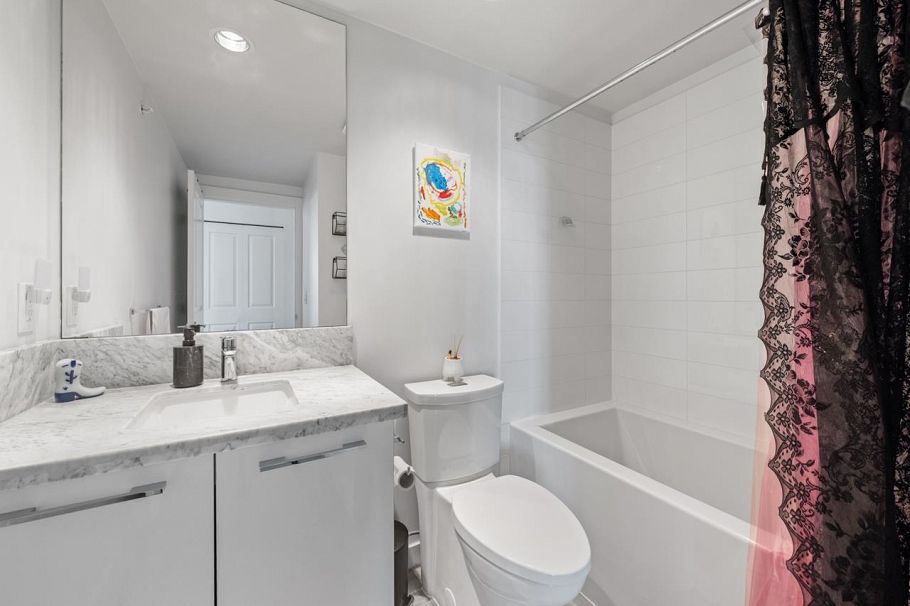 601 3281 E Kent Avenue North Vancouver, BC - 17
