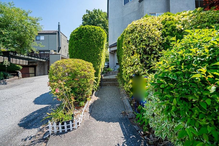 1416 Mahon Avenue North Vancouver, BC - 3