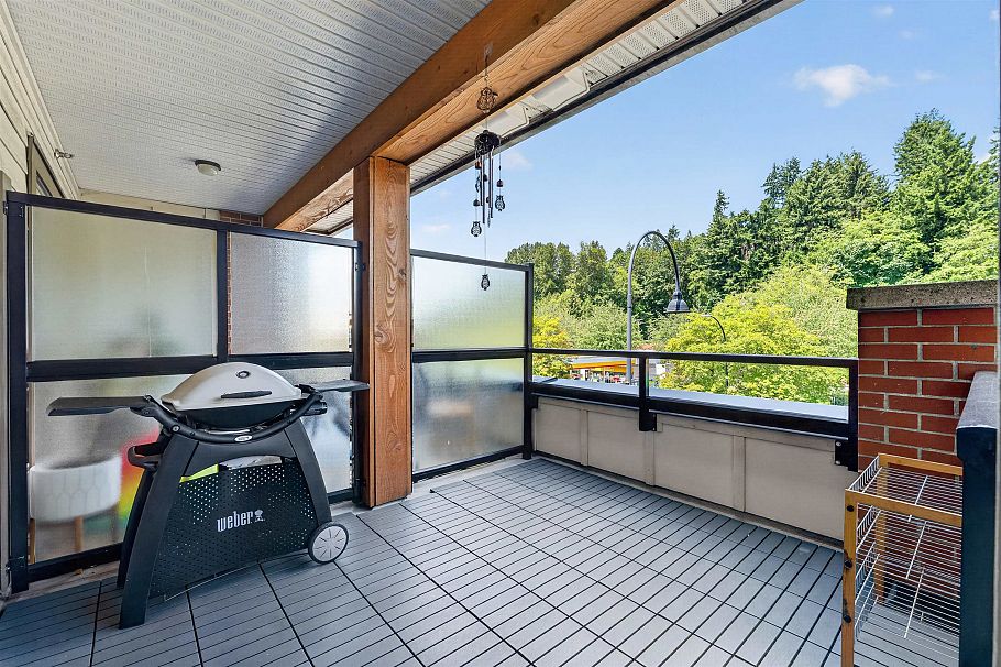 305 1177 Marine Drive North Vancouver, BC - 21