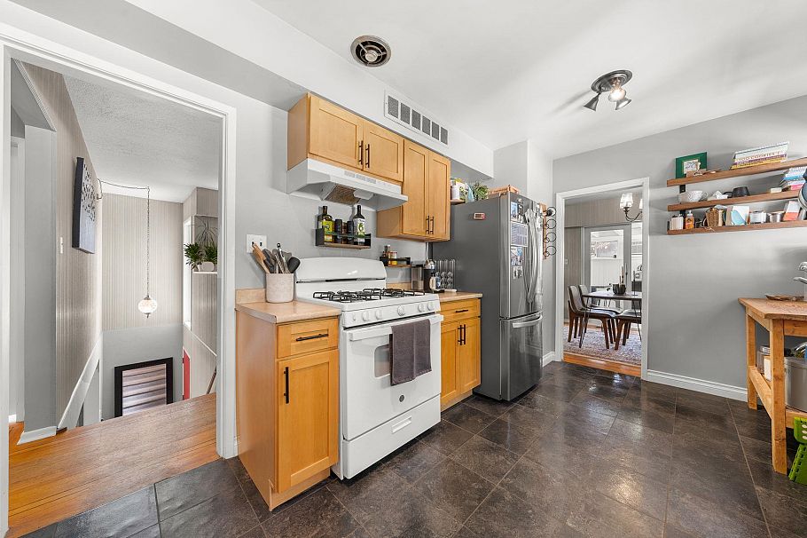 674 Blueridge Avenue North Vancouver, BC - 15