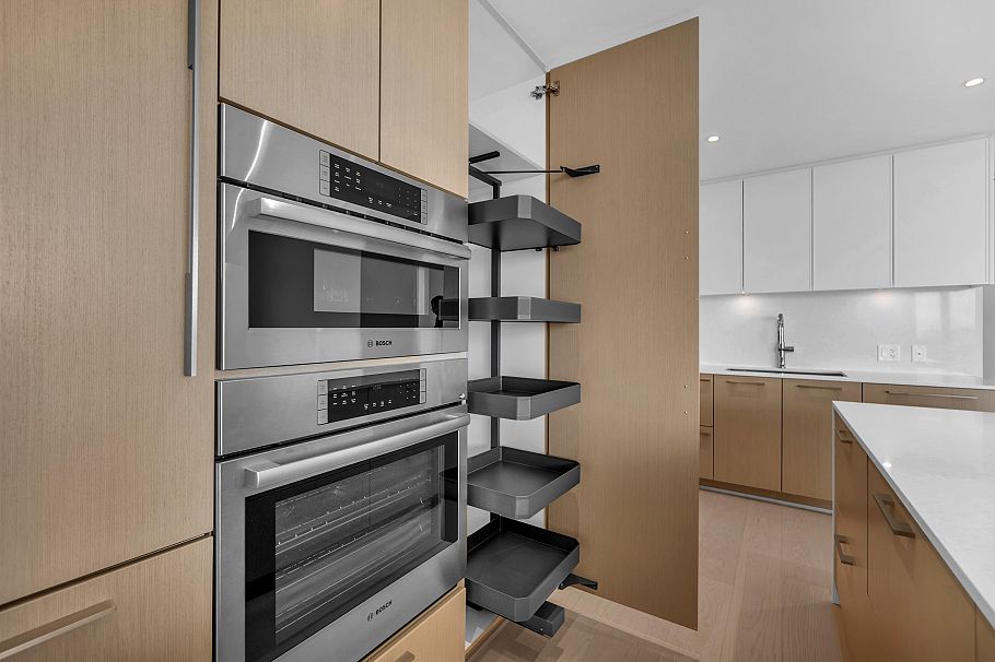 506 128 W 15th Street North Vancouver, BC - 8