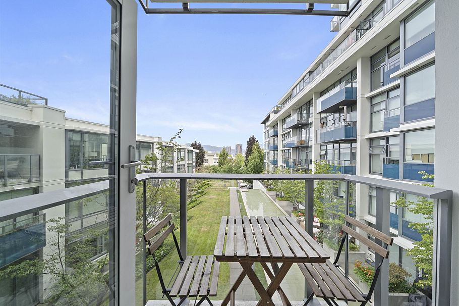 342 1777 W 7th Avenue Vancouver, BC - 2