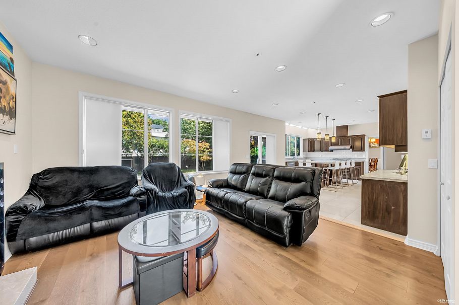 3549 W 40th Avenue Vancouver, BC - 11