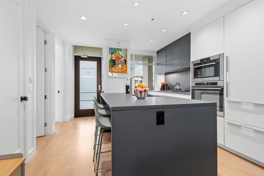 313 77 Walter Hardwick Avenue Vancouver, BC - 2