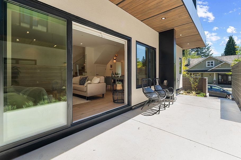 2535 W 39th Avenue Vancouver, BC - 3