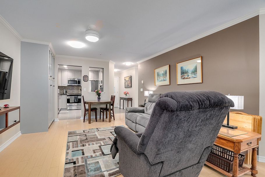 1150 Lynn Valley Road North Vancouver, BC - 6