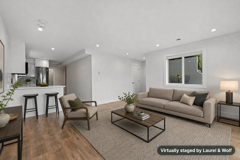 231 E 27 Street North Vancouver, BC - 36
