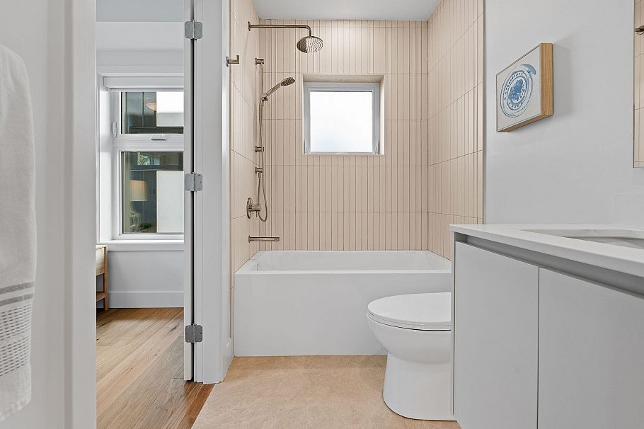 2535 W 39th Avenue Vancouver, BC - 40
