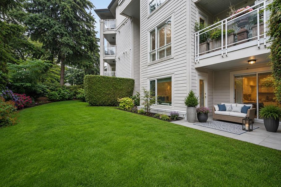 208 3608 Deercrest Drive North Vancouver, BC - 2