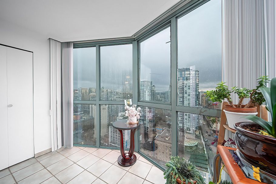 2303 1188 Howe Street Vancouver, BC - 8