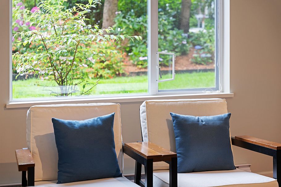 208 3608 Deercrest Drive North Vancouver, BC - 13