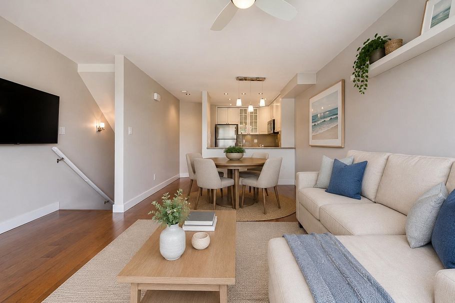 14 939 W 7th Avenue Vancouver, BC - 7