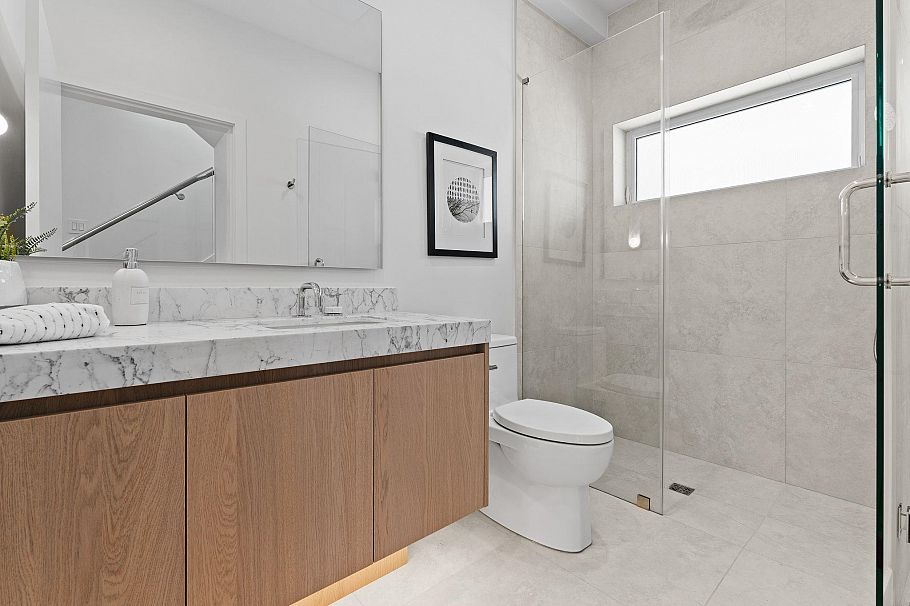 5485 Larch Street Vancouver, BC - 23