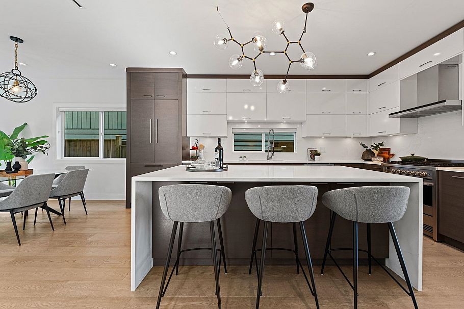 231 E 27 Street North Vancouver, BC - 16