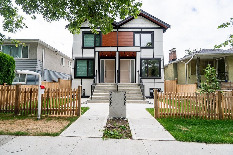 2826 Cheyenne Avenue Vancouver, BC - 2