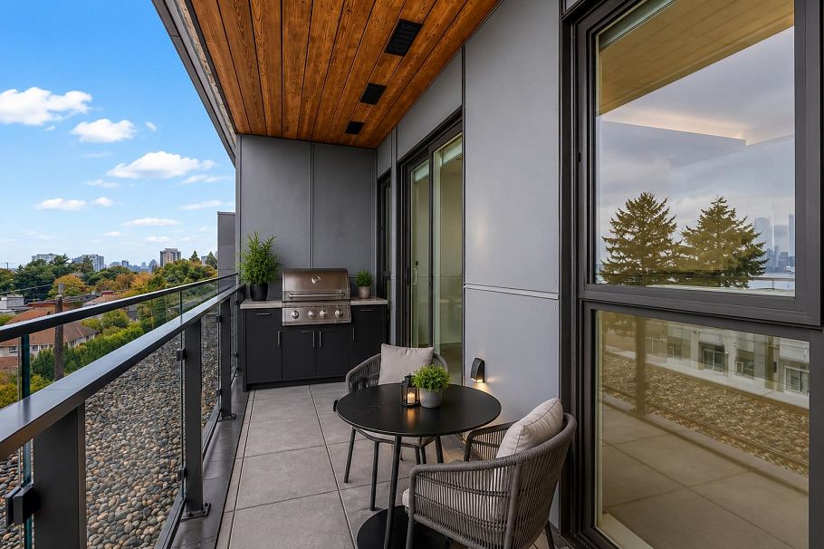 557 422 E 3rd Street North Vancouver, BC - 7