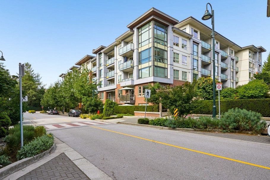 213 2651 Library Lane North Vancouver, BC - 5