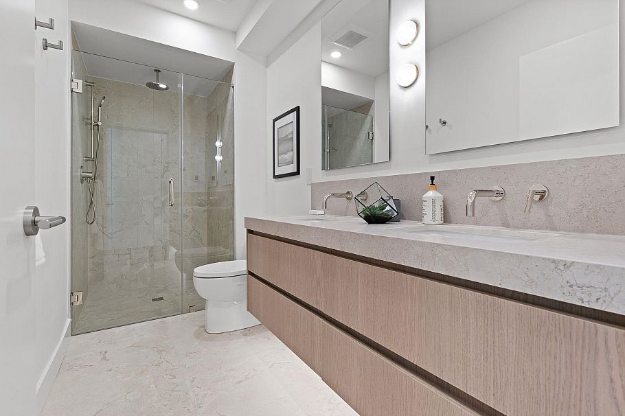 5489 Larch Street Vancouver, BC - 34