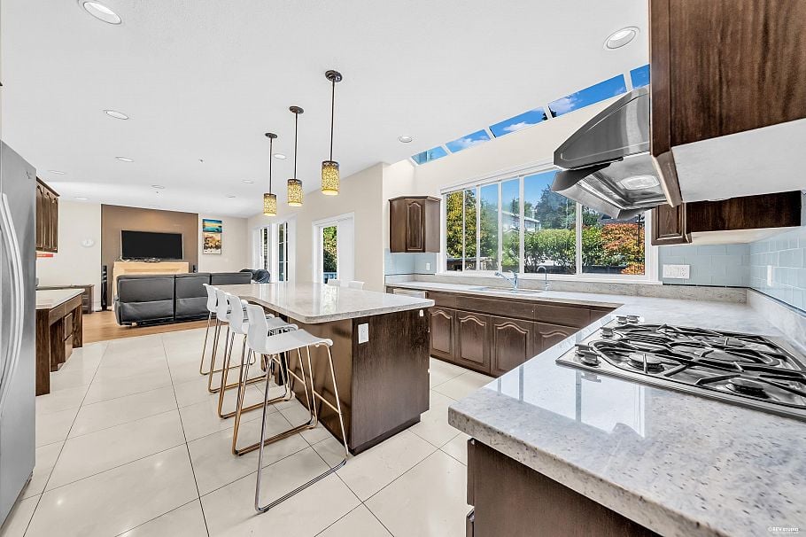 3549 W 40th Avenue Vancouver, BC - 13