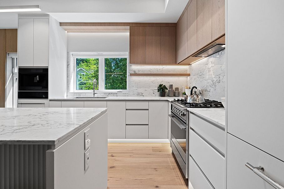 5485 Larch Street Vancouver, BC - 12