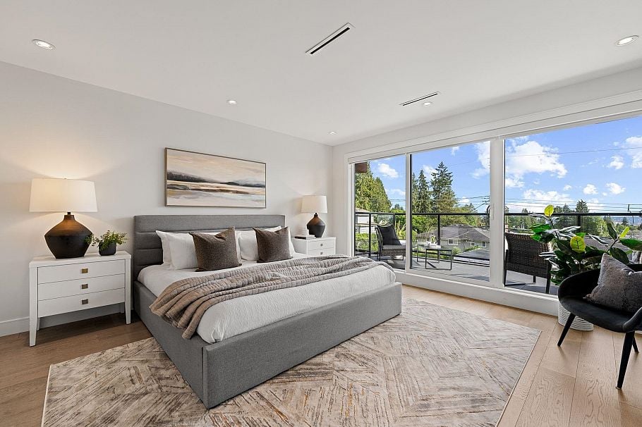 231 E 27 Street North Vancouver, BC - 26