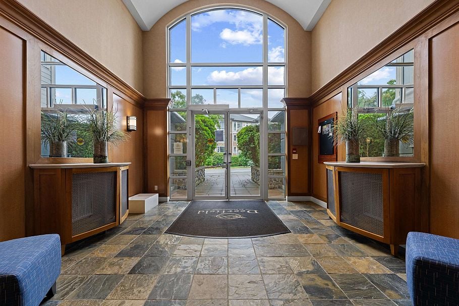 208 3608 Deercrest Drive North Vancouver, BC - 21
