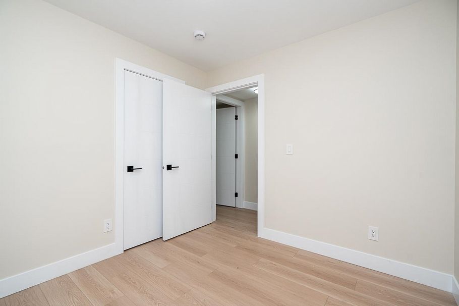 2826 Cheyenne Avenue Vancouver, BC - 23